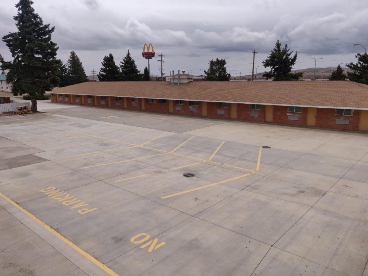 Skyline Motor Inn Cody Exteriér fotografie