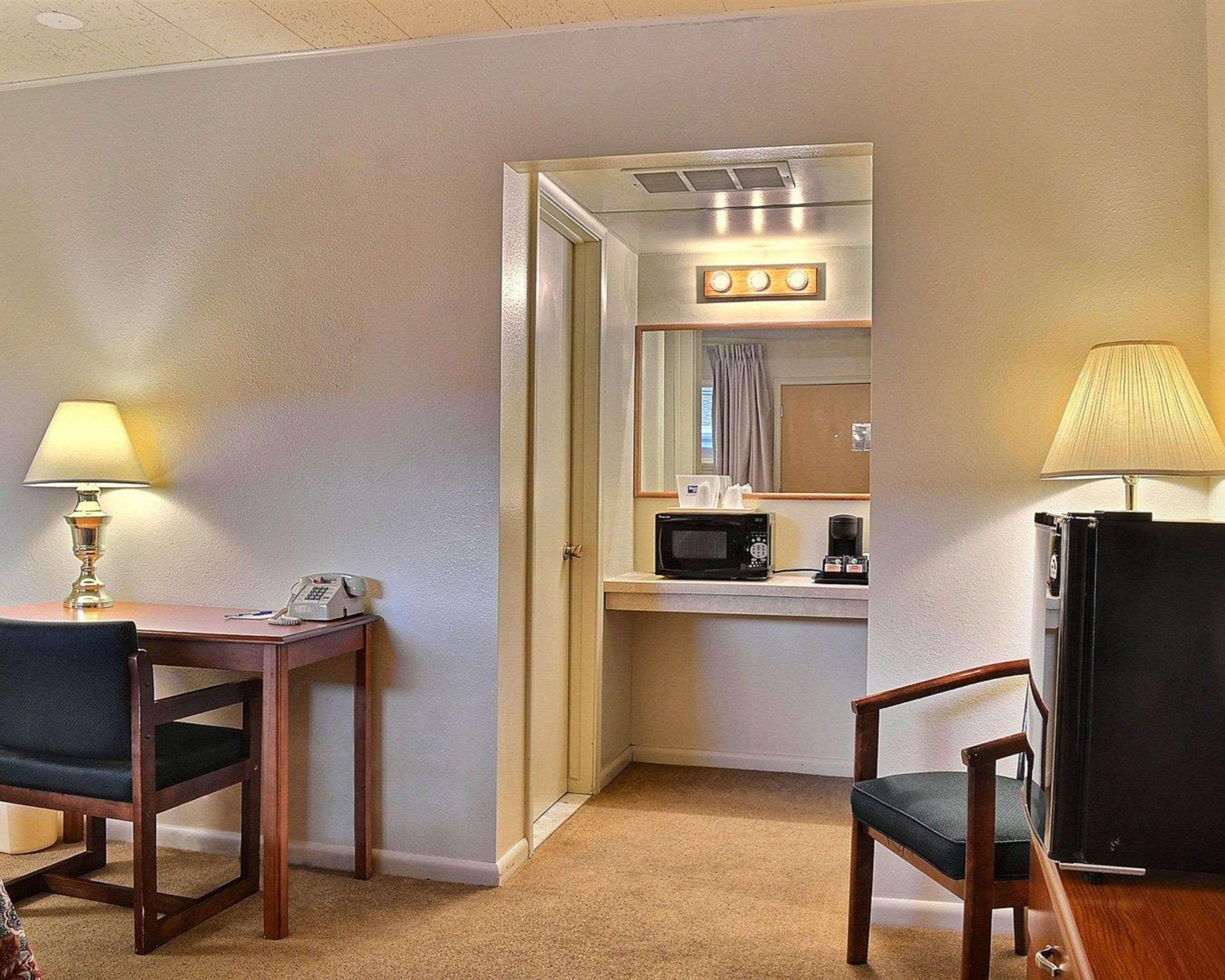 Skyline Motor Inn Cody Exteriér fotografie