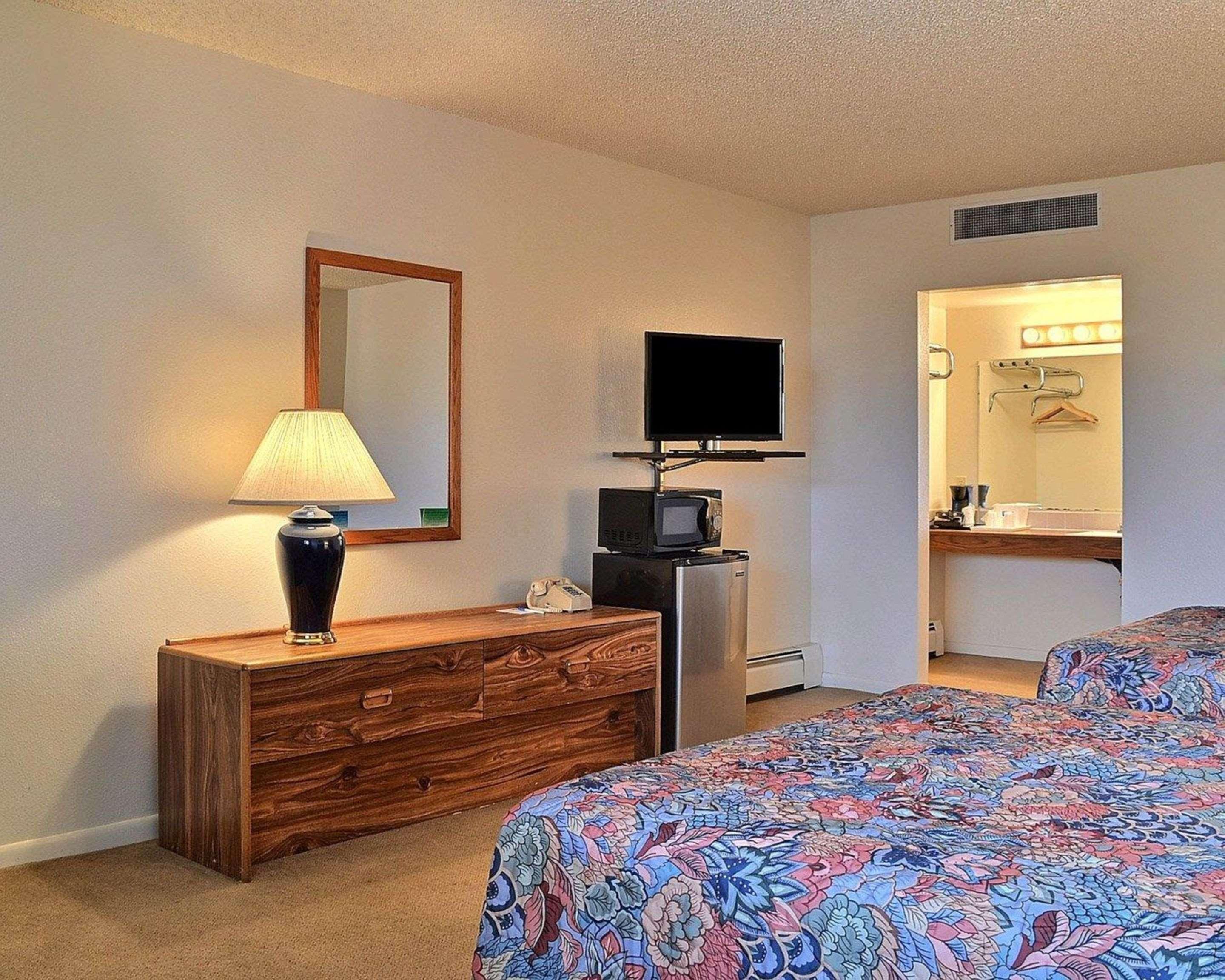 Skyline Motor Inn Cody Exteriér fotografie