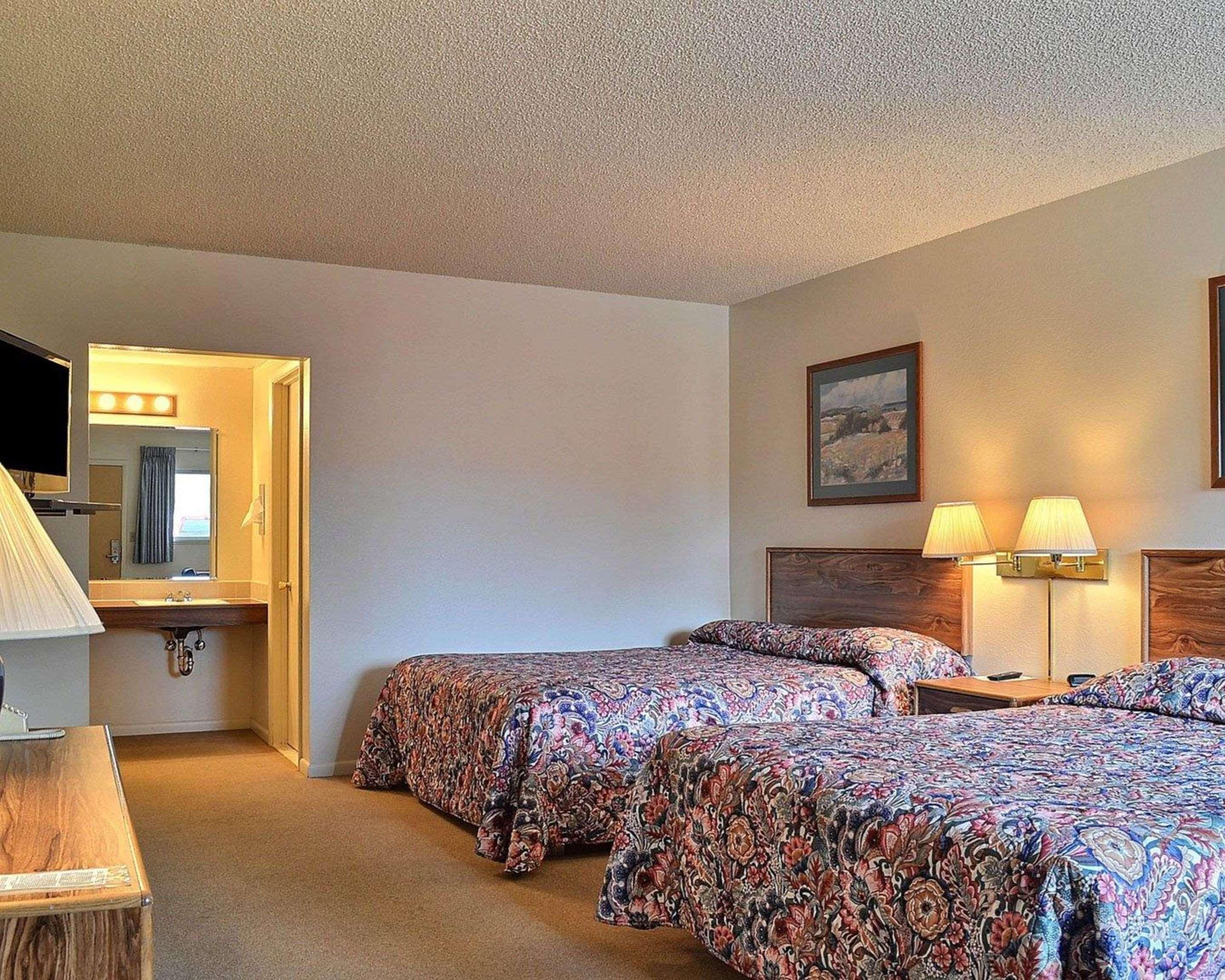 Skyline Motor Inn Cody Exteriér fotografie