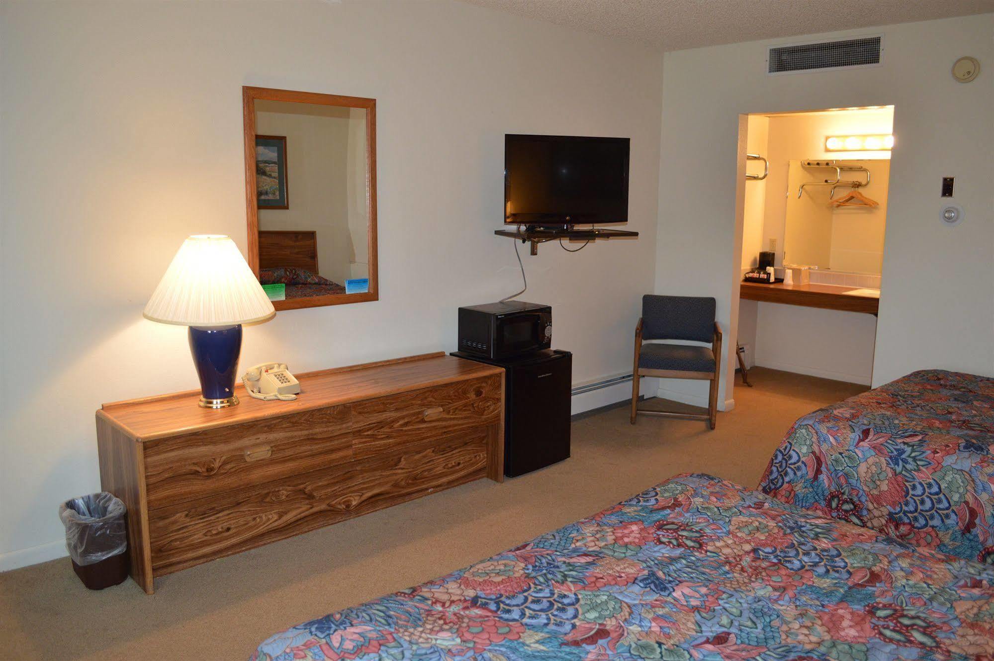 Skyline Motor Inn Cody Exteriér fotografie